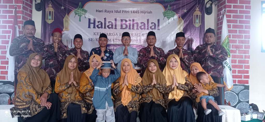 Guru Diminta Awasi Anak Didik yang Sedang Gunakan&nbsp;Handphone