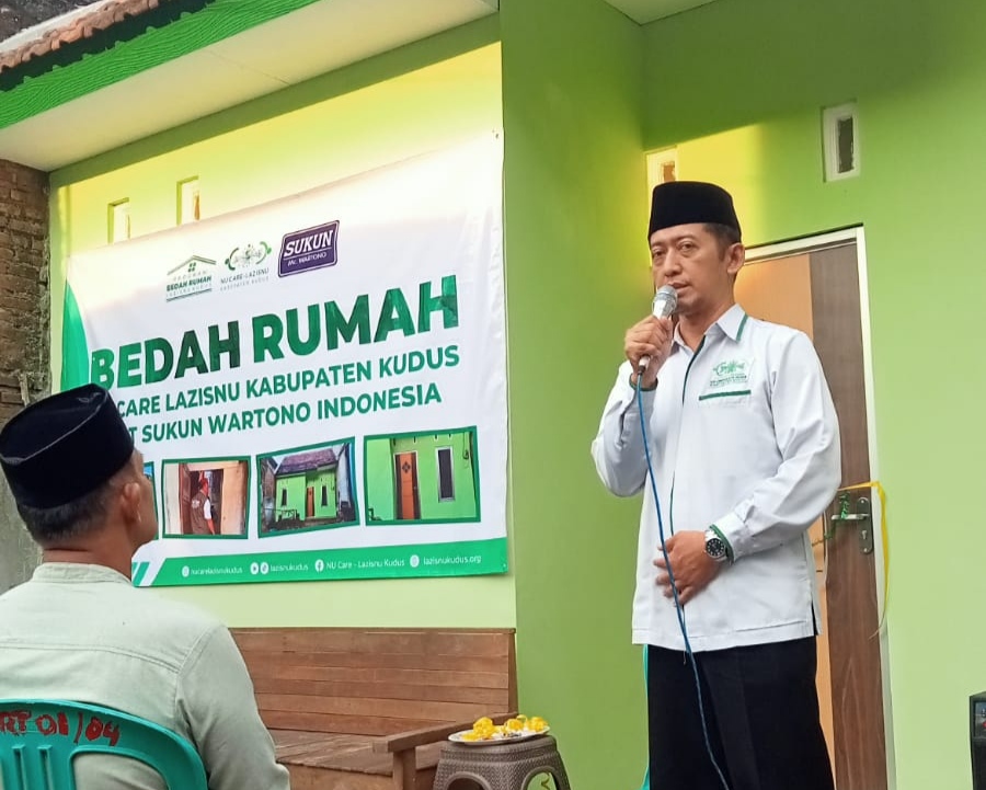 LAZISNU – PT Sukun Wartono Laksanakan Bedah Rumah Warga Puyoh Dawe