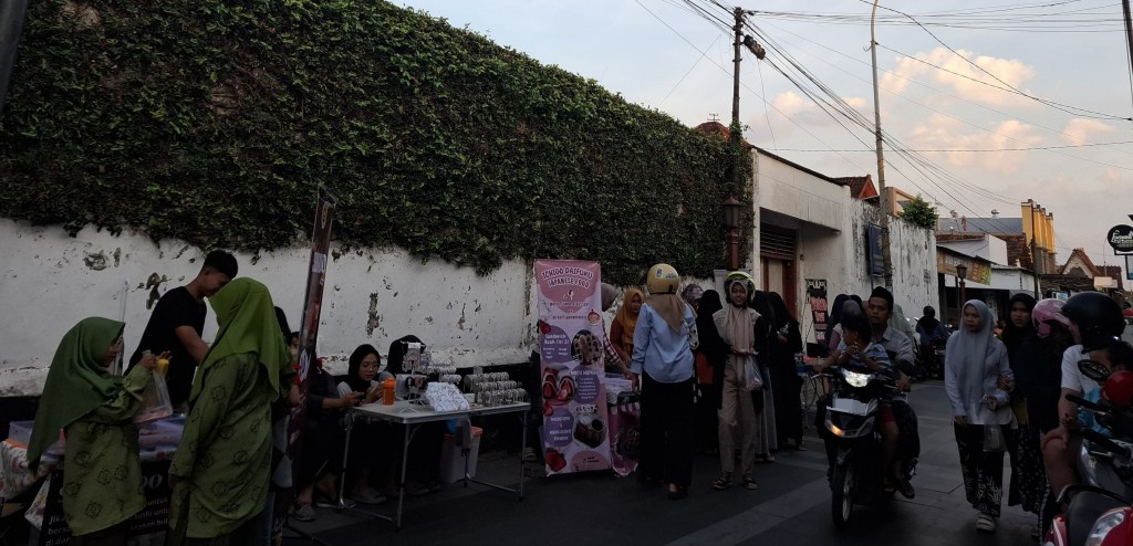 Pedagang di Kawasan Menara Kudus Alami Peningkatan