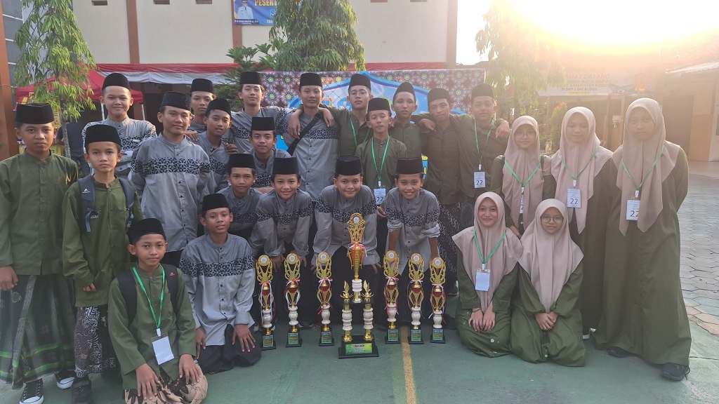 SMP Tahfidh Ma’had Yasin Kembali Raih Juara Umum MAPSI Tingkat Kabupaten&nbsp;Kudus