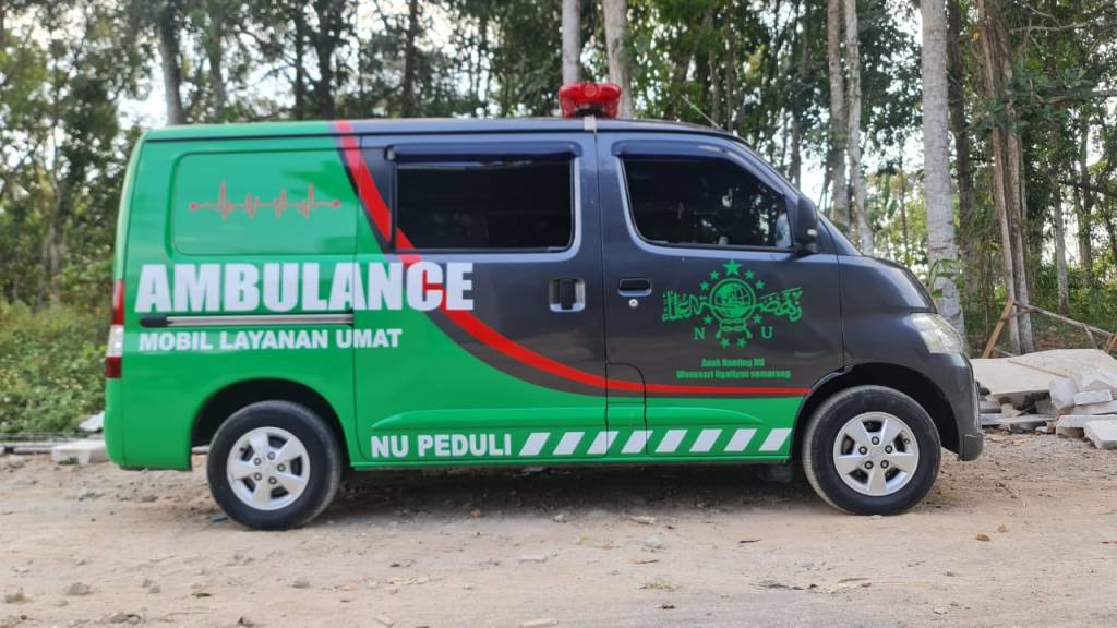 Luncurkan Mobil Ambulans, Pengurus Anak Ranting NU Wonosari Semarang Siap Beri Pelayanan Kesehatan&nbsp;Warga